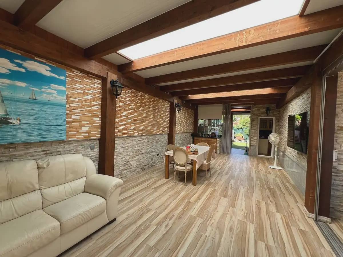 4 Zimmer Villa zu verkaufen in Marbella mit Pool Garage - 1.190.000 € (Ref: 9950797)