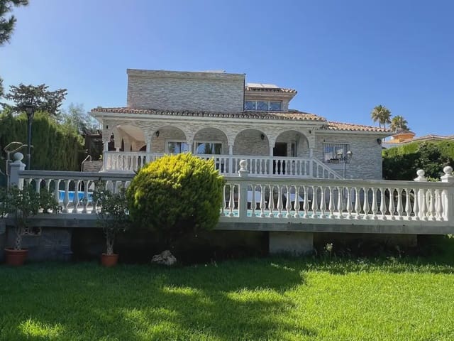 4 sypialnia Willa na sprzedaż w Marbesa, Marbella z basenem garażem - 1 190 000 € (Ref: 9950797)