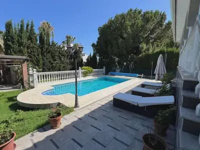 4 slaapkamer Villa te koop in Marbesa, Marbella met zwembad garage - € 1.190.000 (Ref: 9950797)