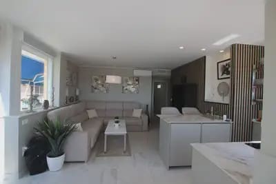 2 bedroom Penthouse for sale in Fuengirola - € 649,000 (Ref: 9952819)