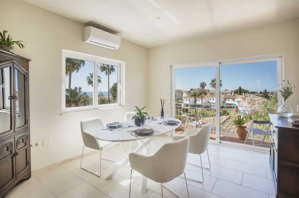 3 chambre Villa/Maison à vendre à Mijas avec piscine garage - 1 299 000 € (Ref: 9952821)
