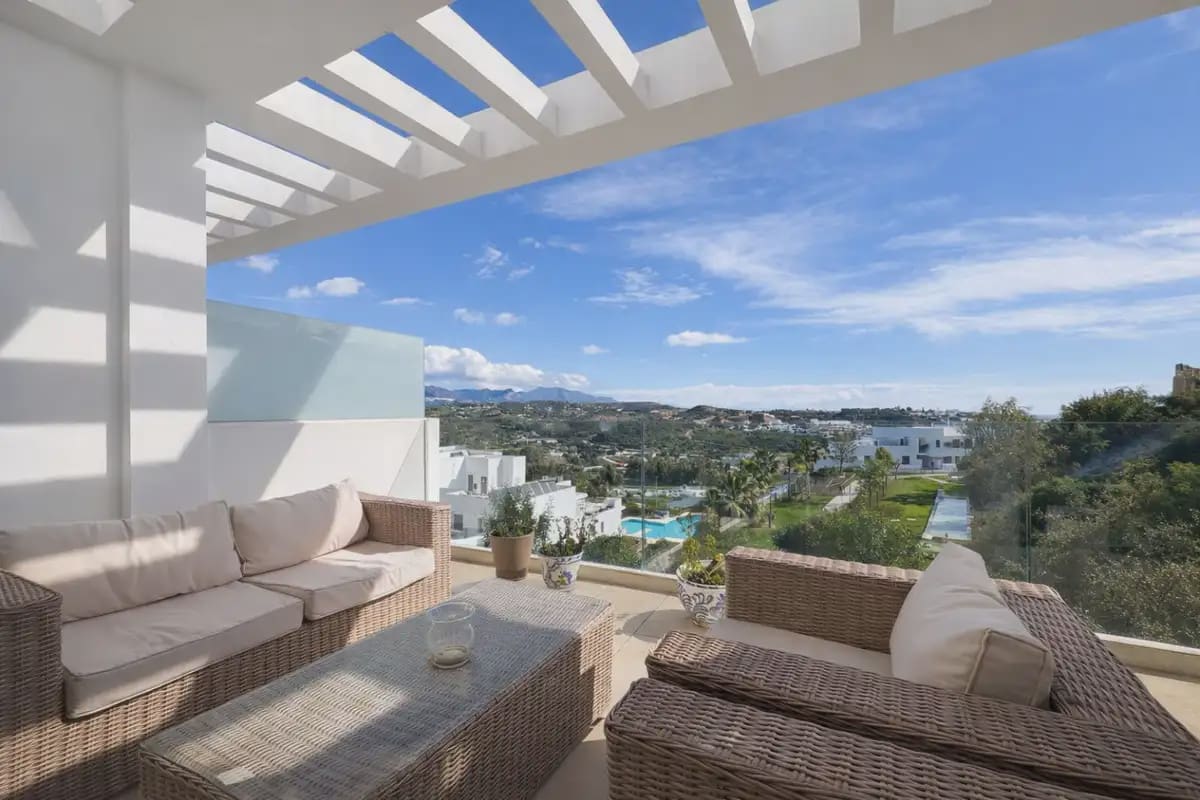 Apartamento de 3 habitaciones en Mijas en venta con piscina garaje - 630.000 € (Ref: 9952822)