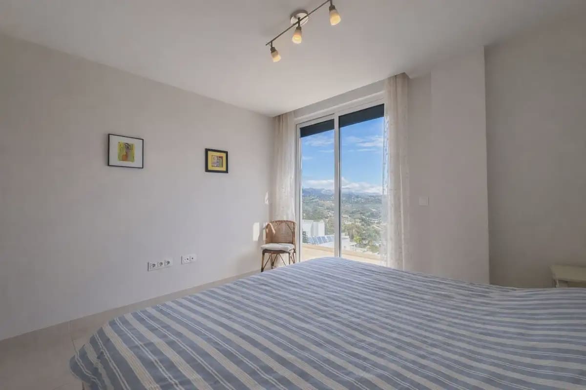 Apartamento de 3 habitaciones en Mijas en venta con piscina garaje - 630.000 € (Ref: 9952822)