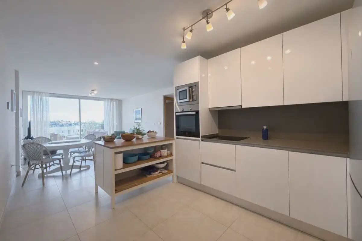 Apartamento de 3 habitaciones en Mijas en venta con piscina garaje - 630.000 € (Ref: 9952822)