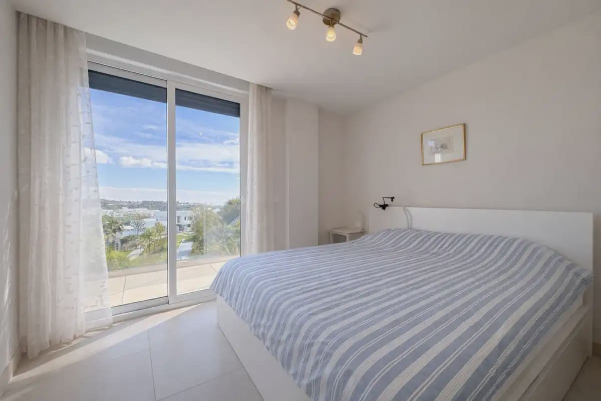 Apartamento de 3 habitaciones en Mijas en venta con piscina garaje - 630.000 € (Ref: 9952822)