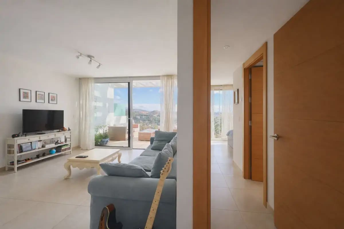 Apartamento de 3 habitaciones en Mijas en venta con piscina garaje - 630.000 € (Ref: 9952822)