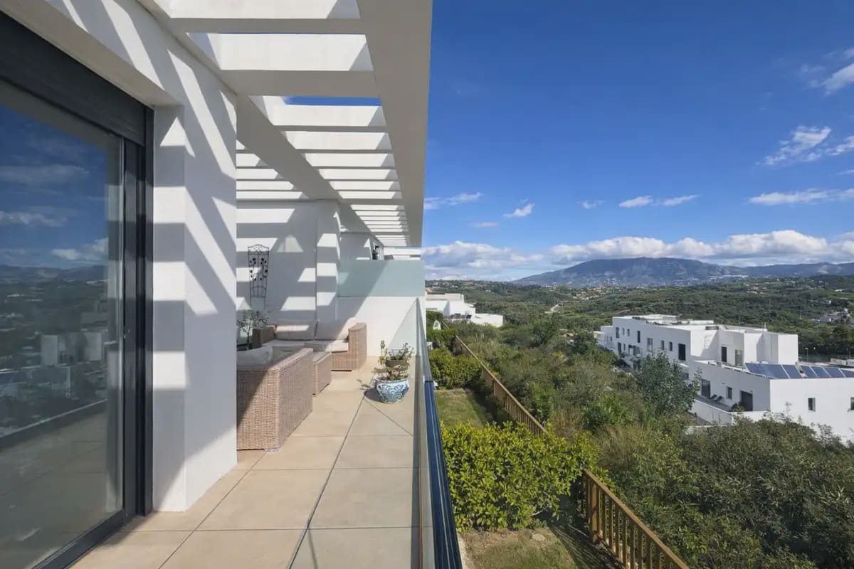 Apartamento de 3 habitaciones en Mijas en venta con piscina garaje - 630.000 € (Ref: 9952822)