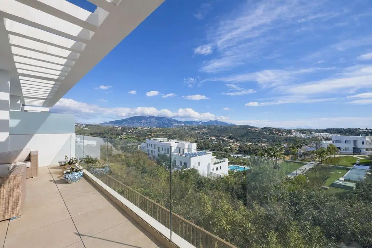 Apartamento de 3 habitaciones en Mijas en venta con piscina garaje - 630.000 € (Ref: 9952822)