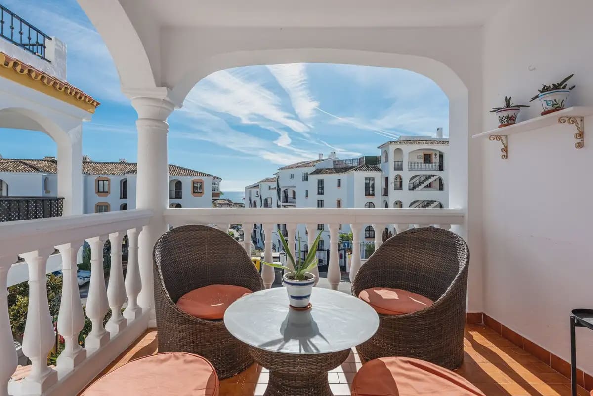 2 soveværelse Lejlighed til salg i Mijas med swimmingpool - € 318.000 (Ref: 9952823)