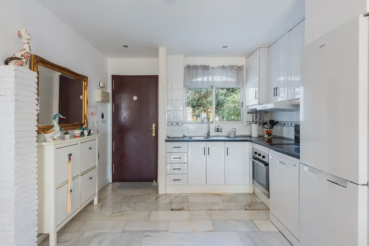 2 soveværelse Lejlighed til salg i Mijas med swimmingpool - € 318.000 (Ref: 9952823)