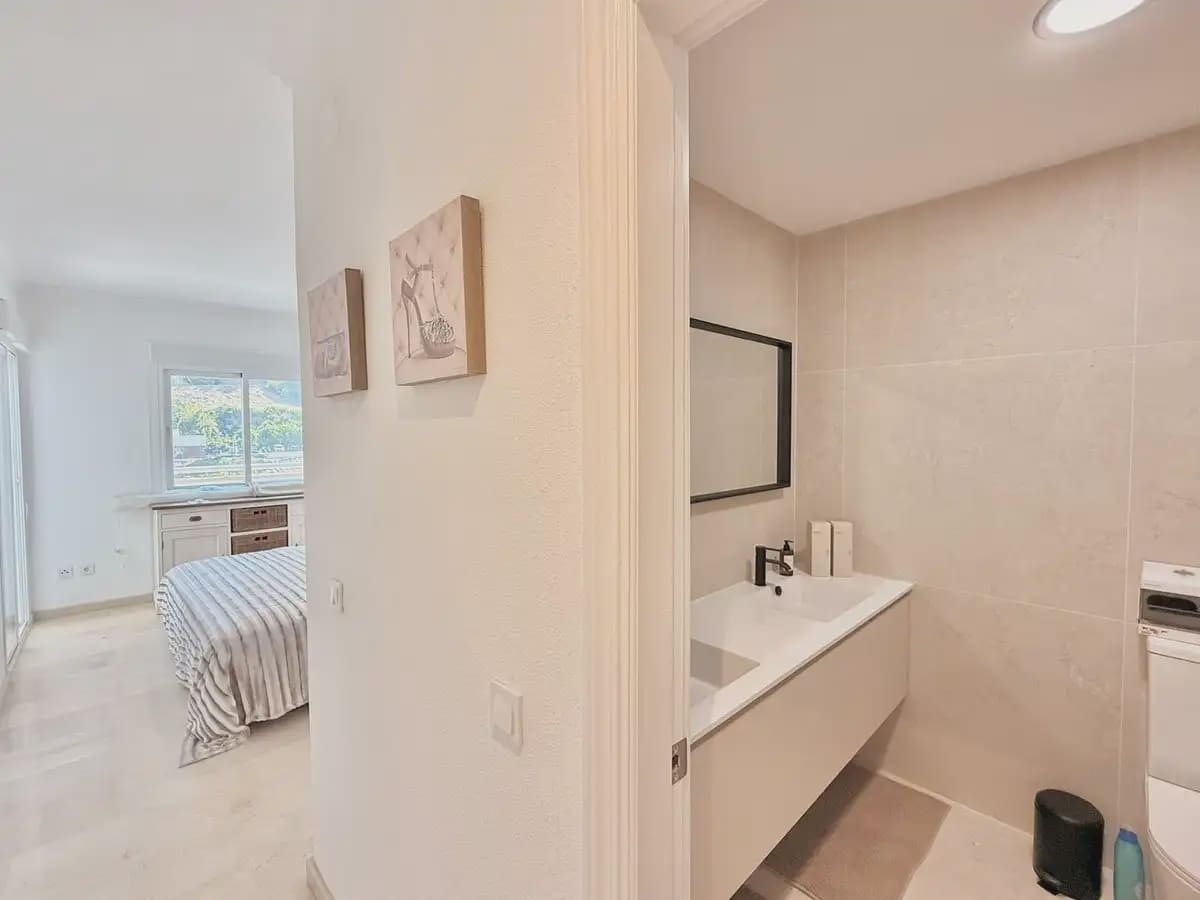 2 sovrum Strandlägenhet till salu i Fuengirola med pool garage - 650 000 € (Ref: 9954460)