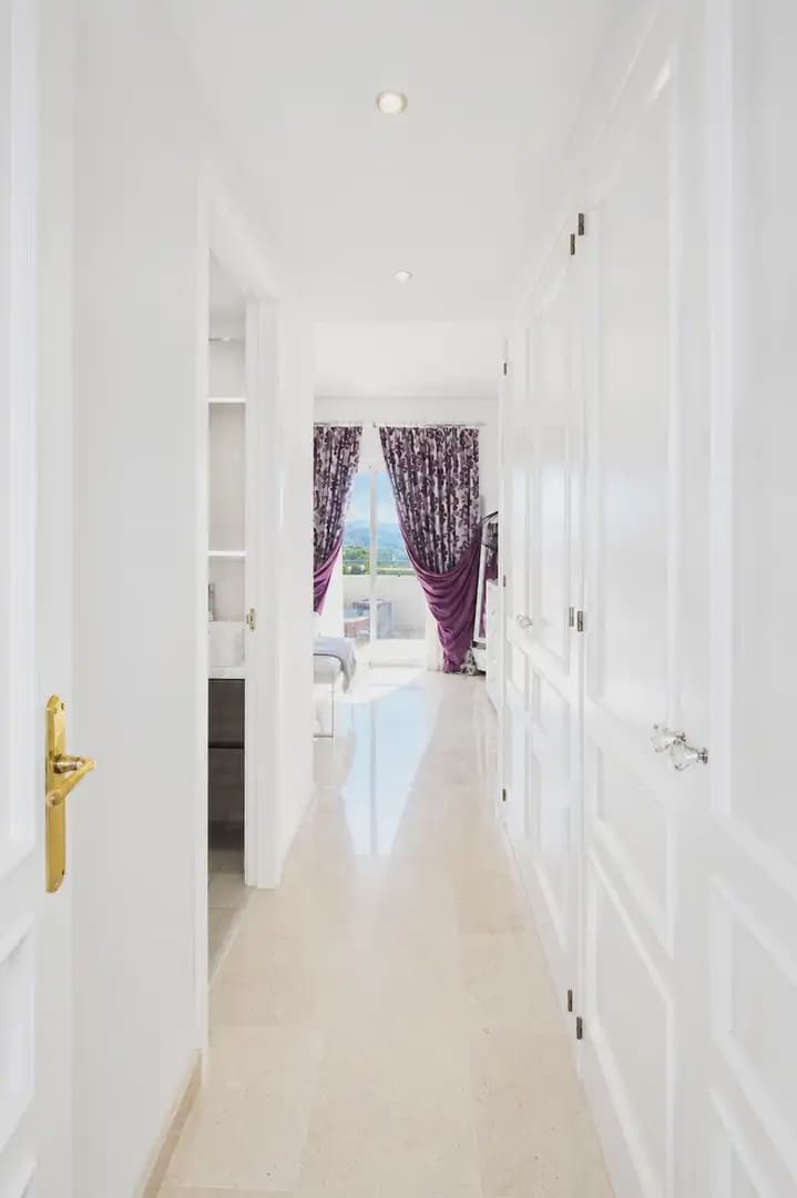 3 bedroom Penthouse for sale in Marbella with pool garage - € 1,399,000 (Ref: 9954610)