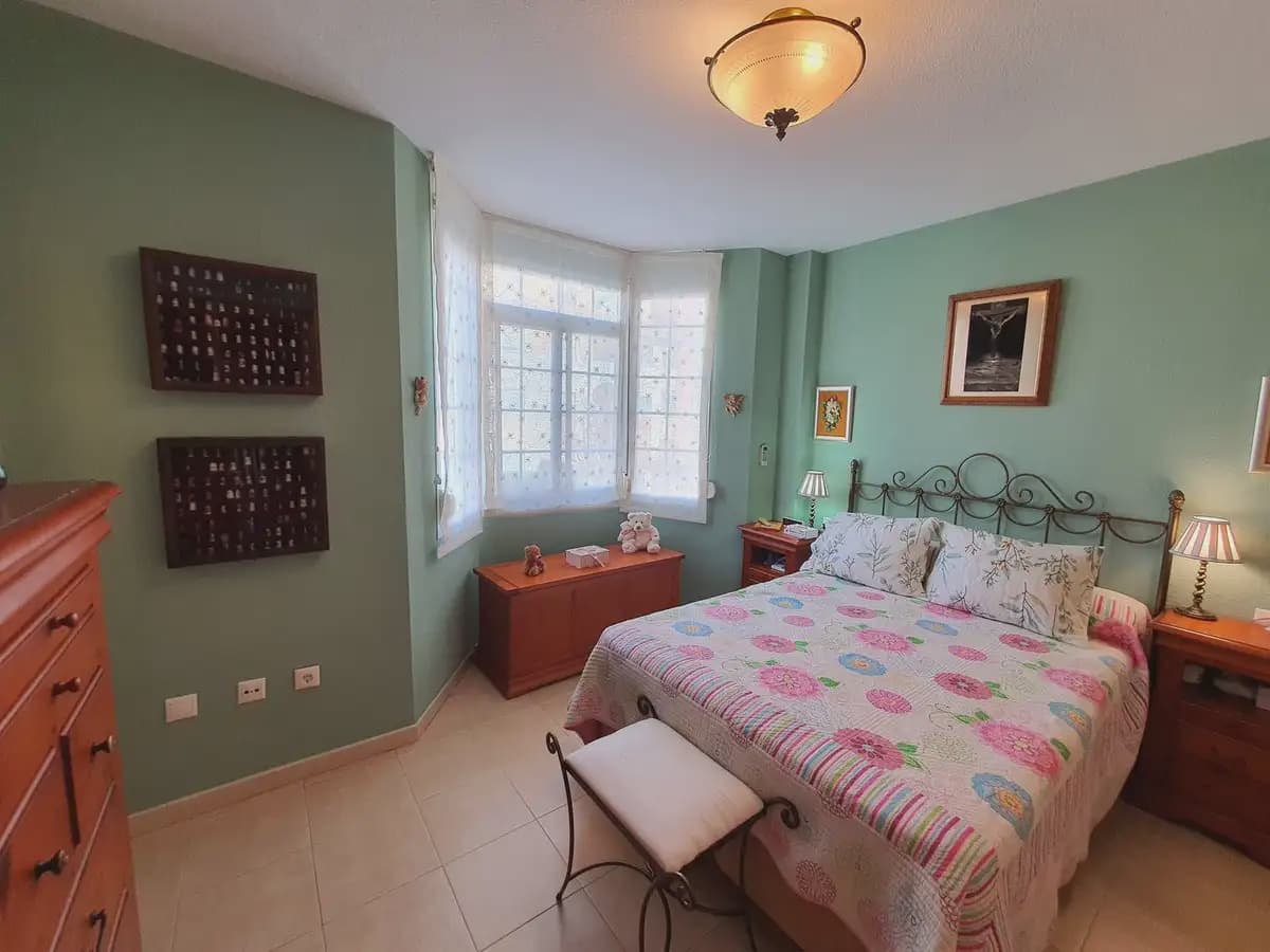 4 soverom Hus til salgs i Malaga by med garasje - € 440 000 (Ref: 9956709)