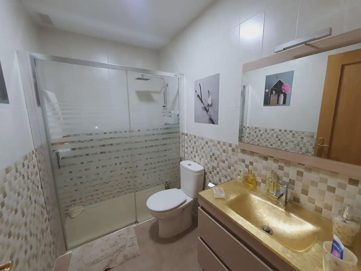 4 soverom Hus til salgs i Malaga by med garasje - € 440 000 (Ref: 9956709)