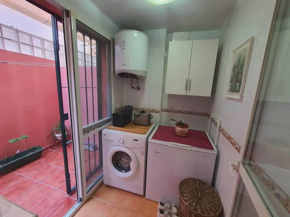 4 soverom Hus til salgs i Malaga by med garasje - € 440 000 (Ref: 9956709)
