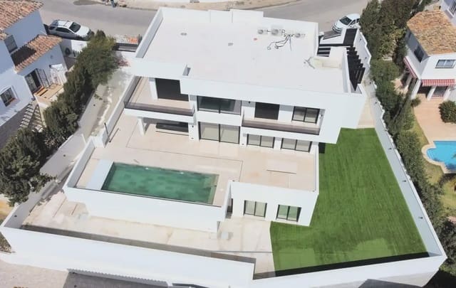 Chalet de 3 habitaciones en Riviera del Sol, Mijas en venta con piscina garaje - 1.750.000 € (Ref: 9958253)