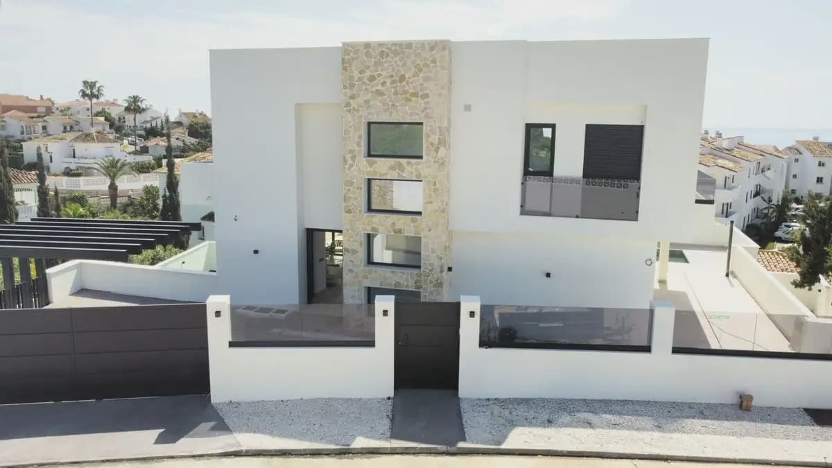 Chalet de 3 habitaciones en Mijas en venta con piscina garaje - 1.750.000 € (Ref: 9958253)