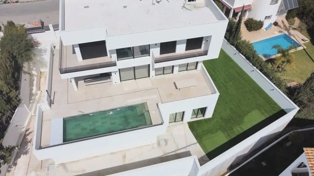Chalet de 3 habitaciones en Riviera del Sol, Mijas en venta con piscina garaje - 1.750.000 € (Ref: 9958253)