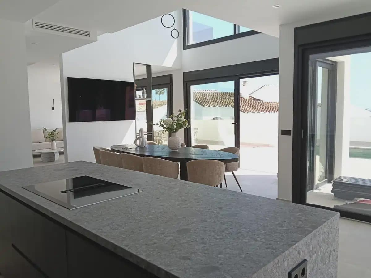 Chalet de 3 habitaciones en Mijas en venta con piscina garaje - 1.750.000 € (Ref: 9958253)