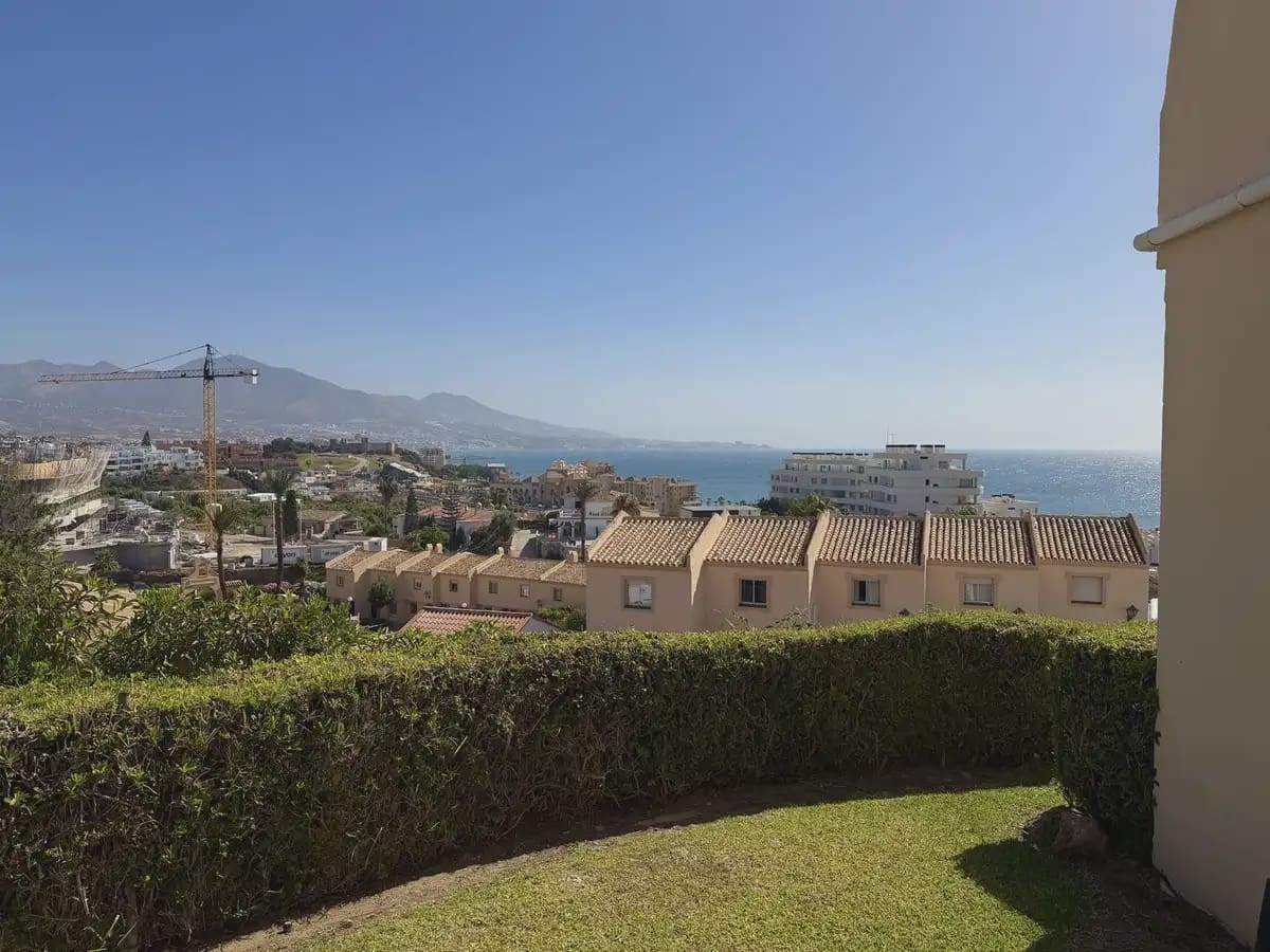 2 sypialnia Dom na sprzedaż w Mijas z basenem garażem - 369 000 € (Ref: 9958259)