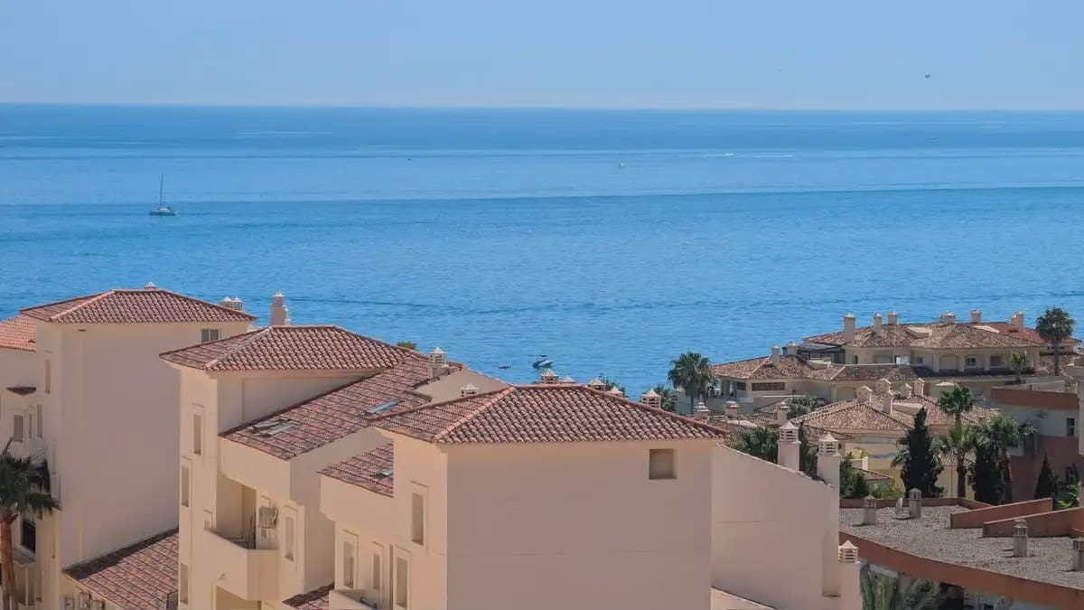 2 makuuhuone Huoneisto myytävänä paikassa Benalmadena mukana uima-altaan 
autotalli - 336 000 € (Ref: 9958260)