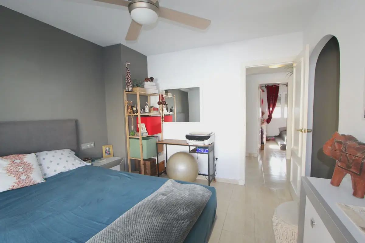 5 Zimmer Haus zu verkaufen in Marbella mit Pool Garage - 560.000 € (Ref: 9965517)