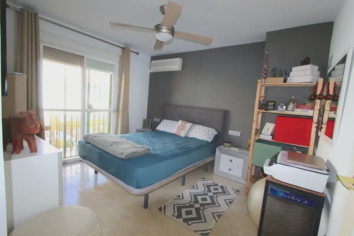 5 Zimmer Haus zu verkaufen in Marbella mit Pool Garage - 560.000 € (Ref: 9965517)