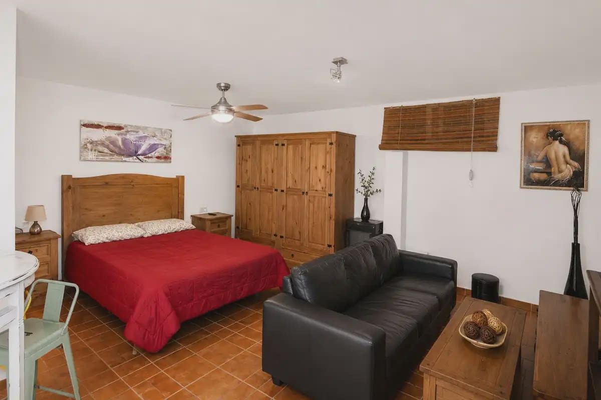 5 Zimmer Haus zu verkaufen in Marbella mit Pool Garage - 560.000 € (Ref: 9965517)