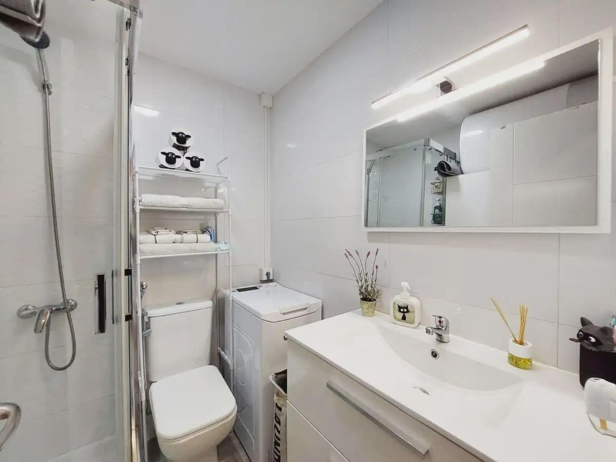1 bedroom Apartment for sale in Benalmadena with pool - € 198,000 (Ref: 9966817)