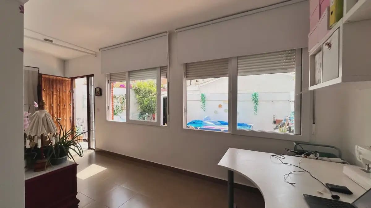 3 bedroom Semi-detached Villa for sale in Benalmadena with garage - € 599,000 (Ref: 9966819)