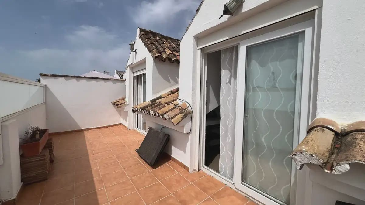 3 bedroom Semi-detached Villa for sale in Benalmadena with garage - € 599,000 (Ref: 9966819)