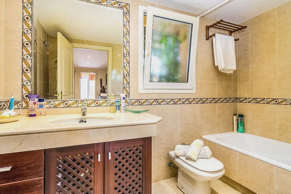 4 sypialnia Dom blizniak na sprzedaż w Mijas z garażem - 620 000 € (Ref: 9969128)