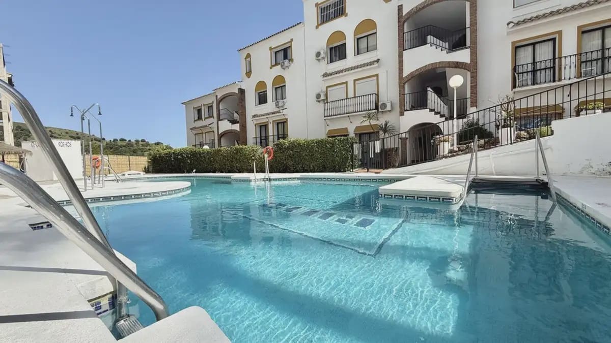 3 bedroom Apartment for sale in Mijas with pool garage - € 320,000 (Ref: 9969129)