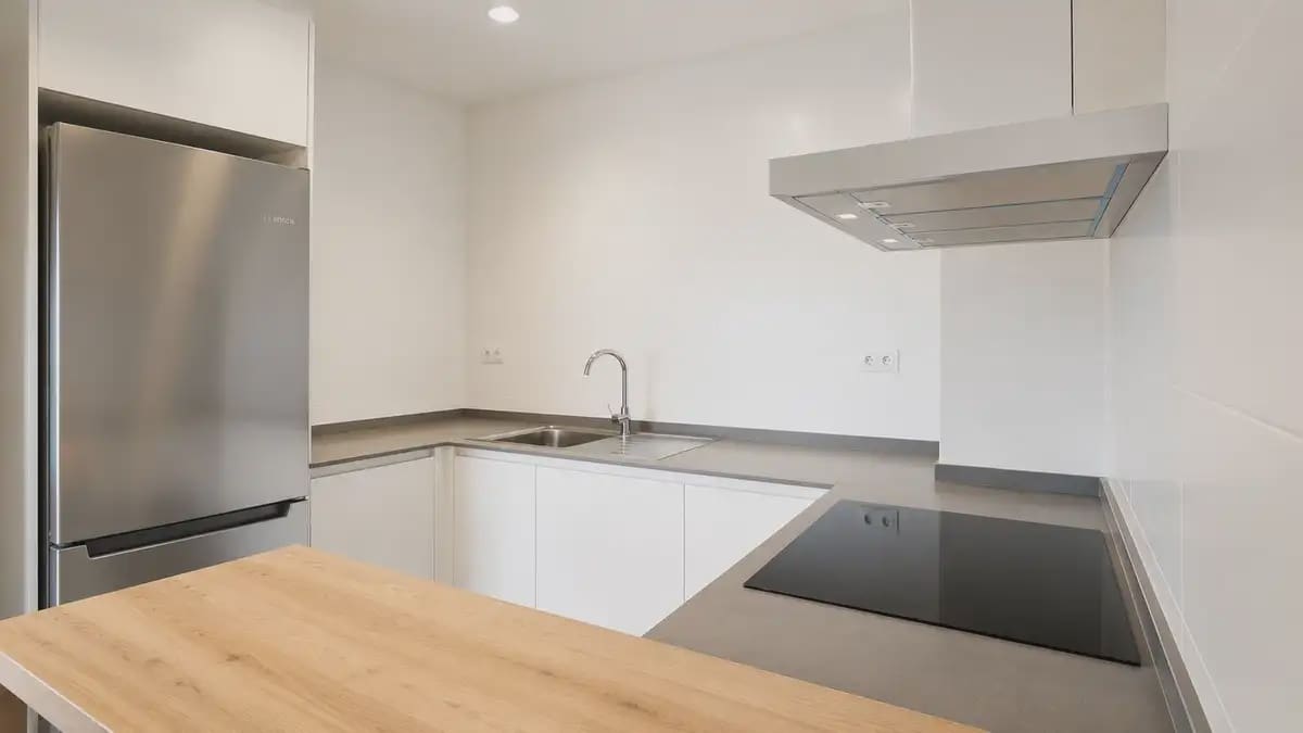 3 bedroom Apartment for sale in Benalmadena with pool garage - € 560,000 (Ref: 9969130)