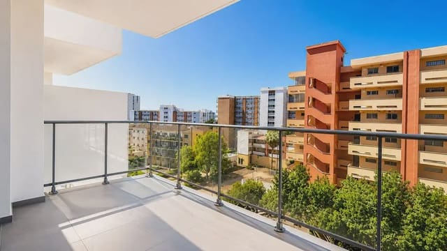 3 soveværelse Lejlighed til salg i Parque de la Paloma, Benalmádena med swimmingpool garage - € 560.000 (Ref: 9969130)