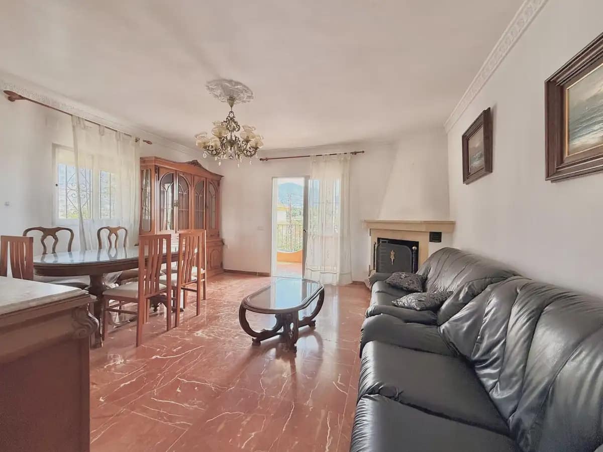 4 bedroom Villa for sale in Mijas with garage - € 579,000 (Ref: 9970817)