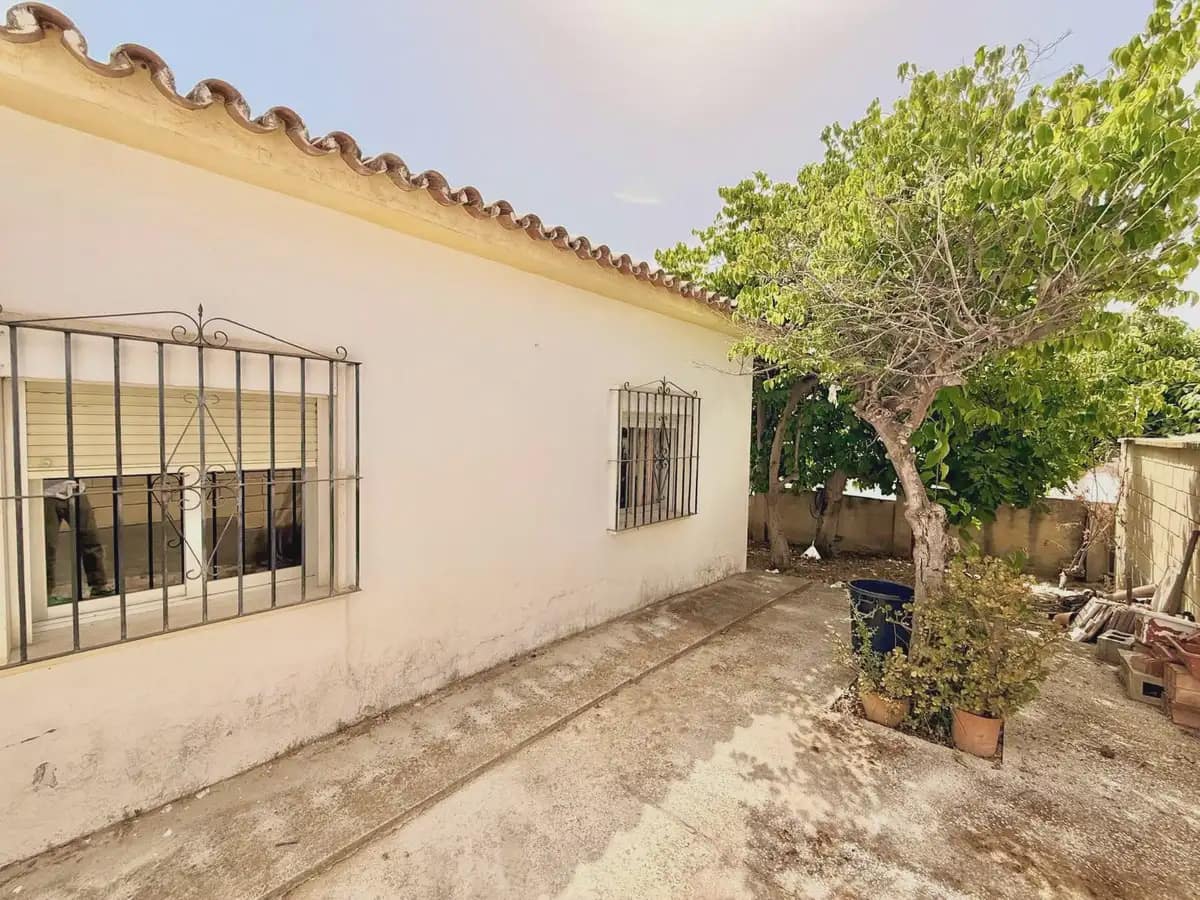 4 bedroom Villa for sale in Mijas with garage - € 579,000 (Ref: 9970817)