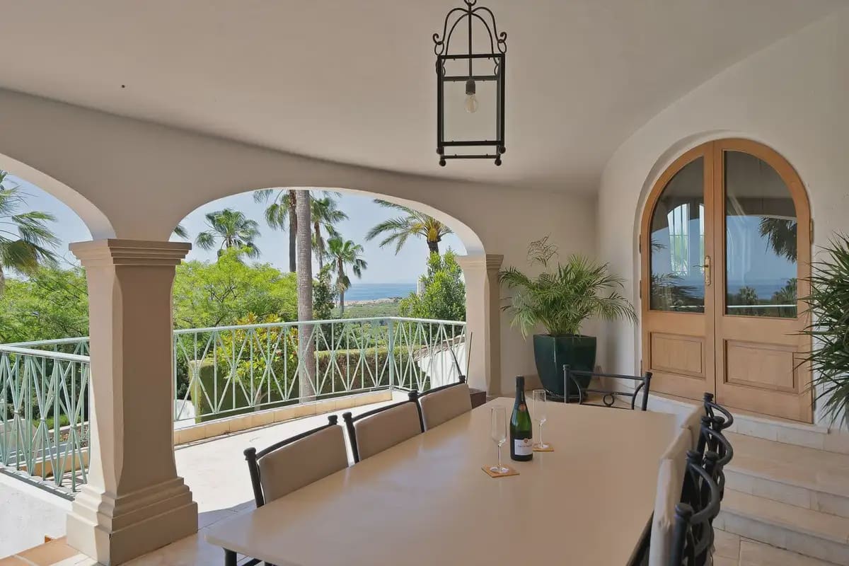 6 slaapkamer Villa te koop in Marbella met zwembad garage - € 2.800.000 (Ref: 9972330)