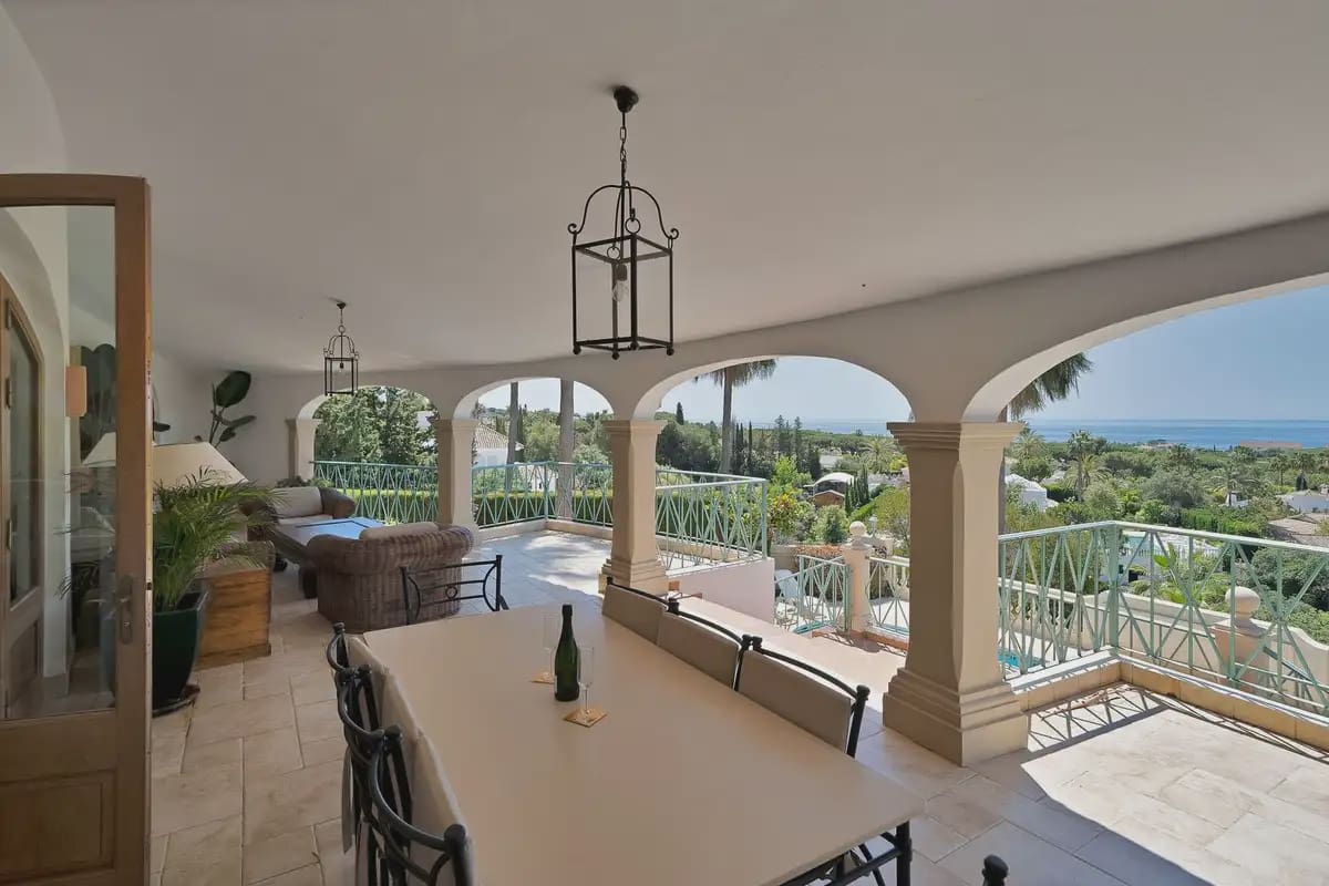 6 slaapkamer Villa te koop in Marbella met zwembad garage - € 2.800.000 (Ref: 9972330)