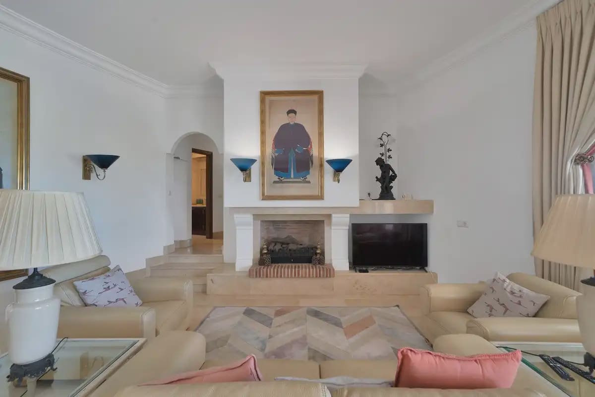 6 slaapkamer Villa te koop in Marbella met zwembad garage - € 2.800.000 (Ref: 9972330)