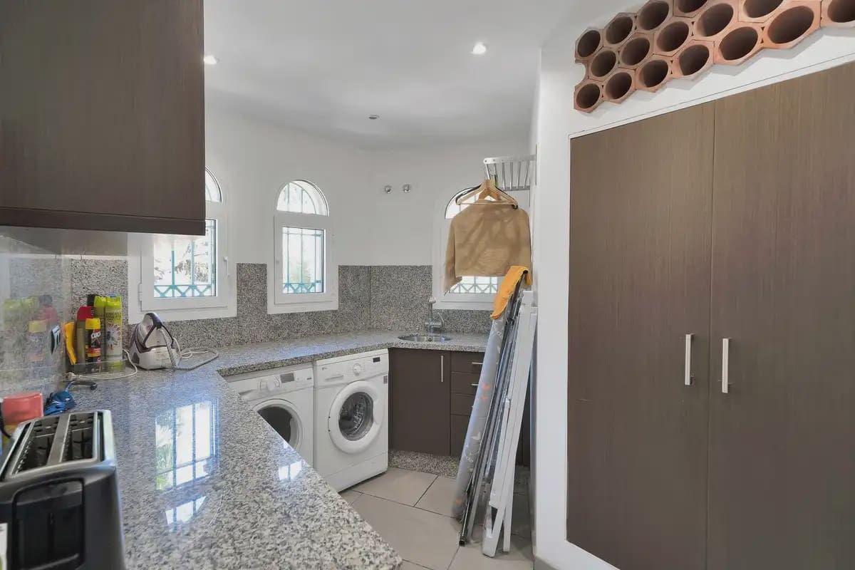 6 slaapkamer Villa te koop in Marbella met zwembad garage - € 2.800.000 (Ref: 9972330)