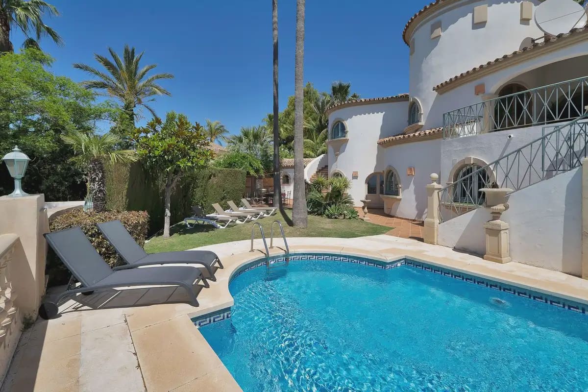6 slaapkamer Villa te koop in Marbella met zwembad garage - € 2.800.000 (Ref: 9972330)