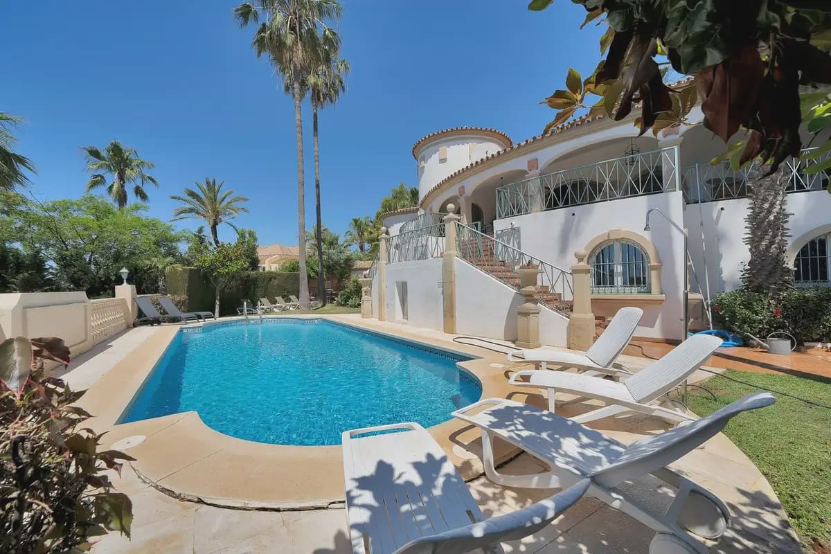 6 slaapkamer Villa te koop in Marbella met zwembad garage - € 2.800.000 (Ref: 9972330)