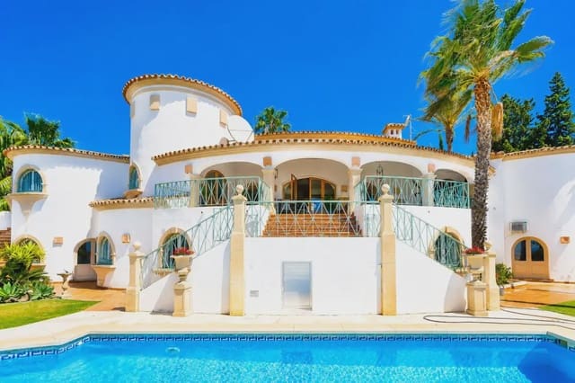 6 slaapkamer Villa te koop in Hacienda Las Chapas, Marbella met zwembad garage - € 2.800.000 (Ref: 9972330)