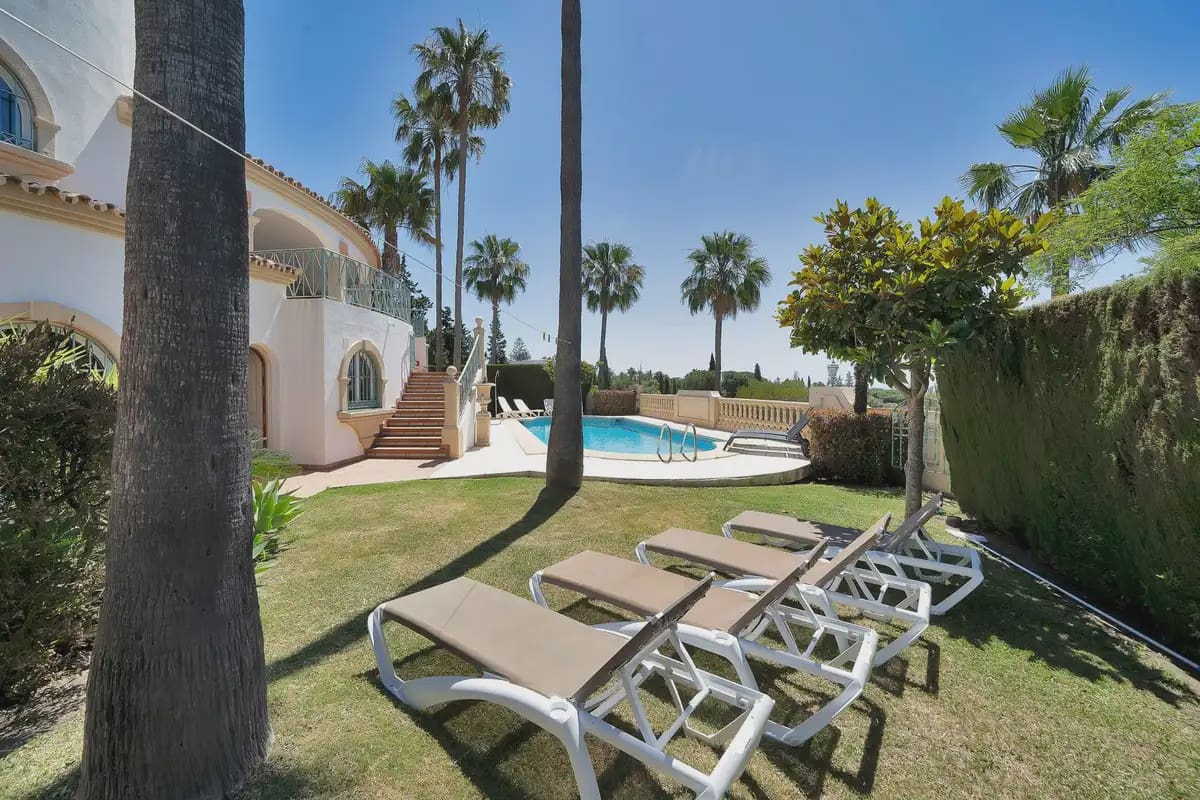 6 slaapkamer Villa te koop in Marbella met zwembad garage - € 2.800.000 (Ref: 9972330)