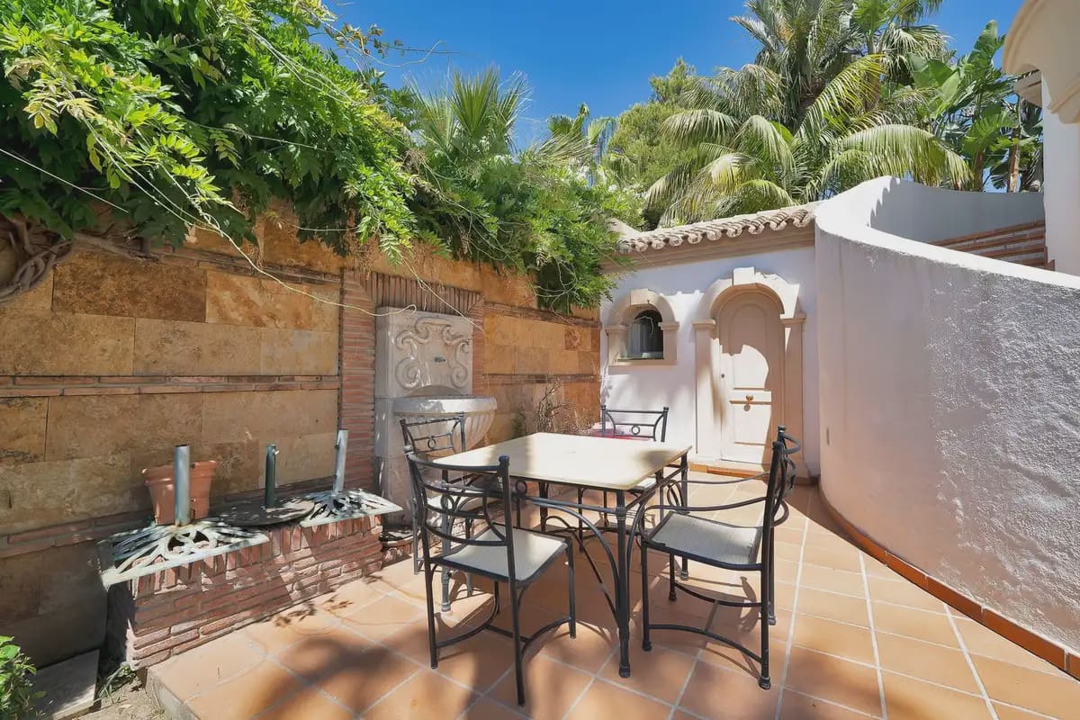 6 slaapkamer Villa te koop in Marbella met zwembad garage - € 2.800.000 (Ref: 9972330)