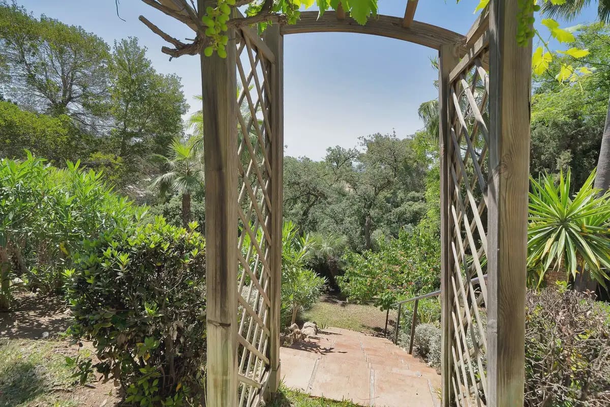 6 slaapkamer Villa te koop in Marbella met zwembad garage - € 2.800.000 (Ref: 9972330)