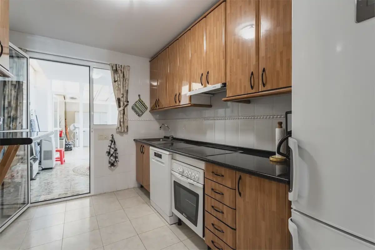 4 soveværelse Strandlejlighed til salg i Fuengirola med swimmingpool garage - € 895.000 (Ref: 9972331)