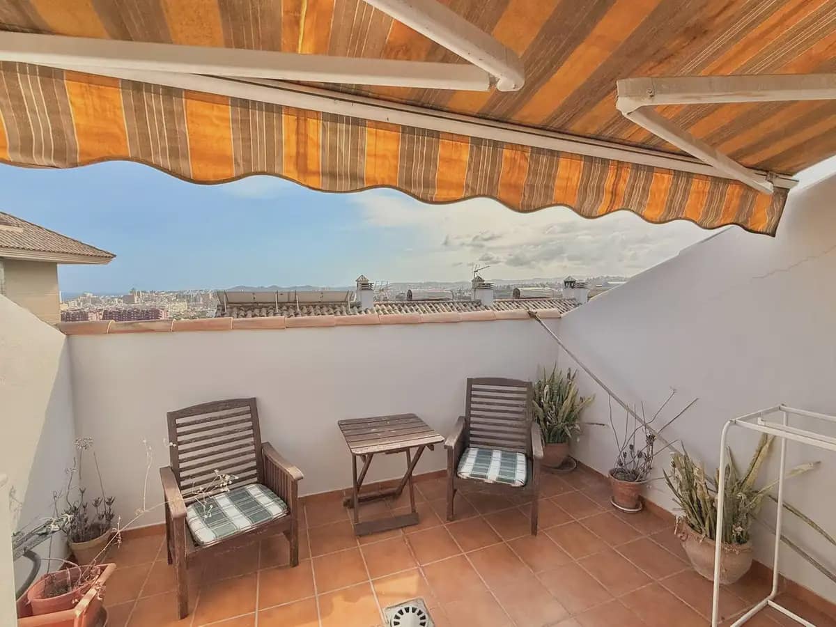 3 bedroom Semi-detached Villa for sale in Fuengirola with pool garage - € 499,000 (Ref: 9972333)