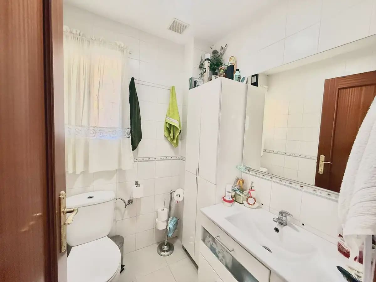 3 bedroom Semi-detached Villa for sale in Fuengirola with pool garage - € 499,000 (Ref: 9972333)